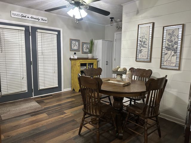 694 McQuade Cir, Mcminnville, TN 37110