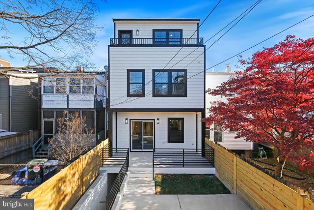 21 16TH ST SE, Washington, DC 20003