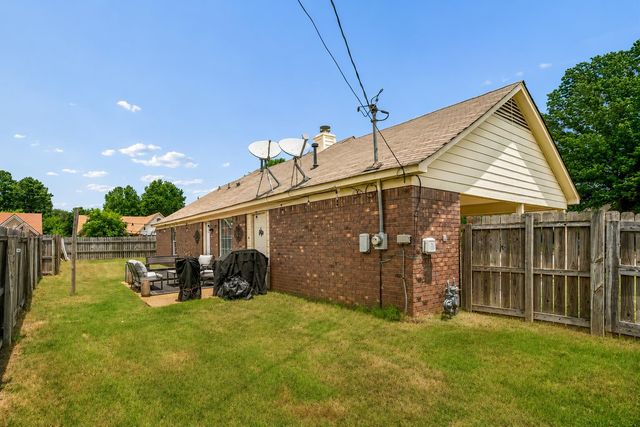 2597 APPLING GLEN DR, Memphis, TN 38133