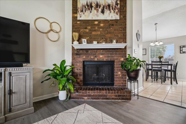 2597 APPLING GLEN DR, Memphis, TN 38133
