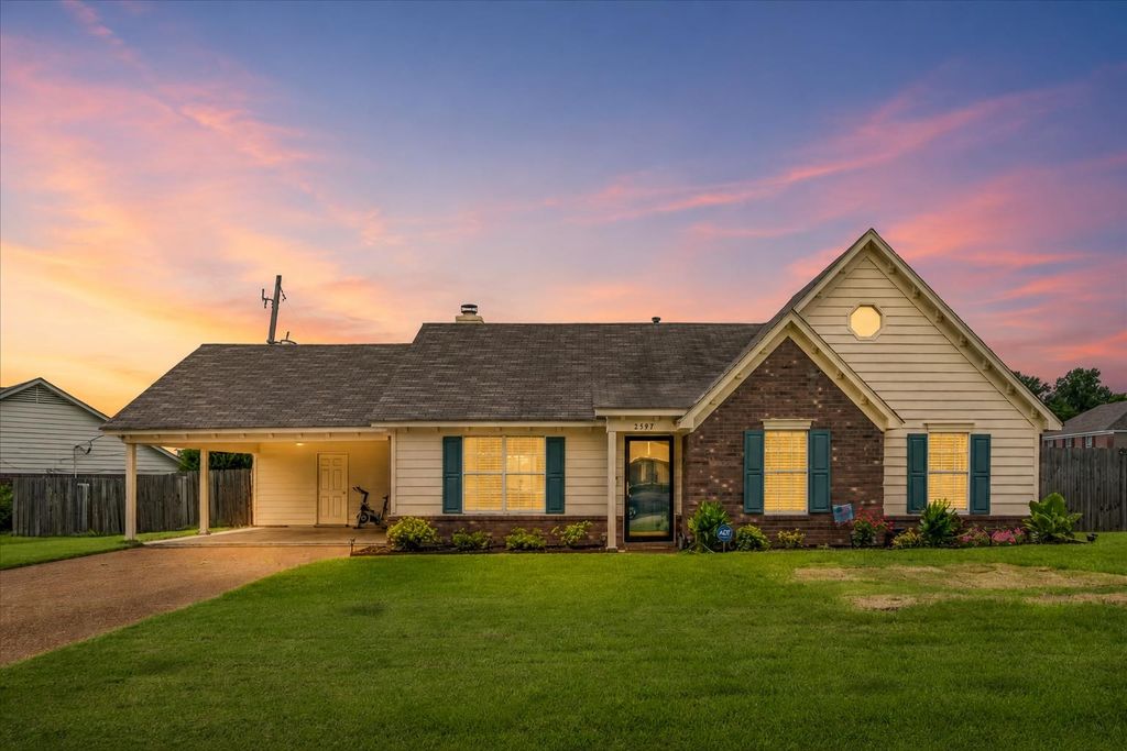 2597 APPLING GLEN DR, Memphis, TN 38133