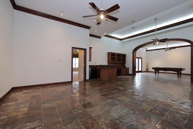 16001 Kevindale Court, Houston, TX 77040