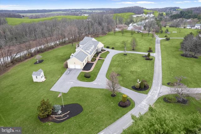 1302 RANDOM RIDGE DR, Westminster, MD 21157