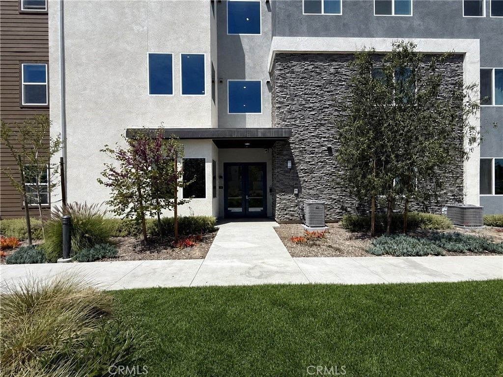 107 Sash, Irvine, CA 92618 — exterior