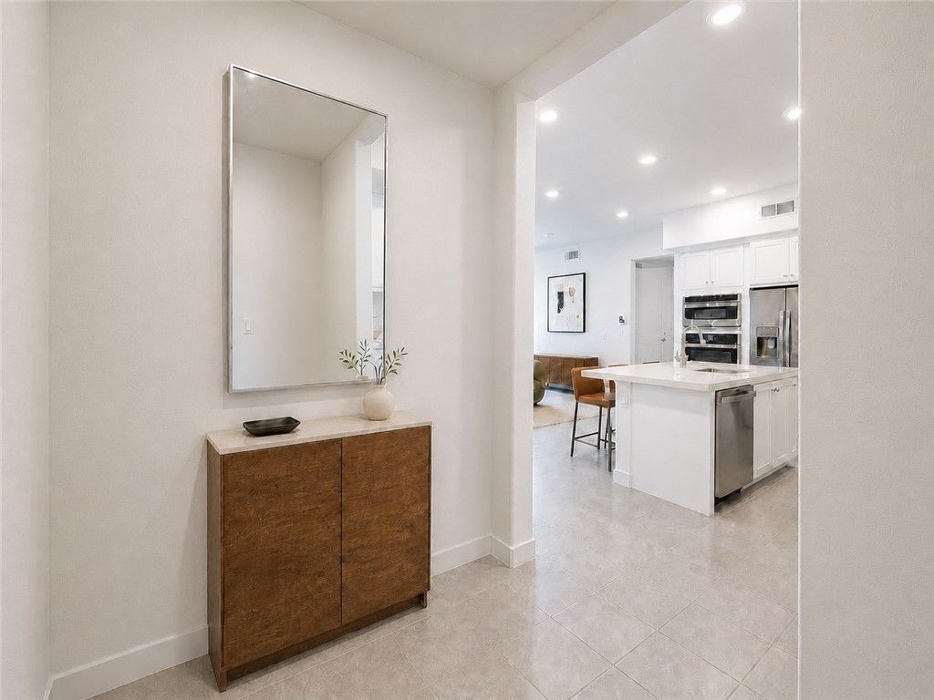 107 Sash, Irvine, CA 92618 — photo 3