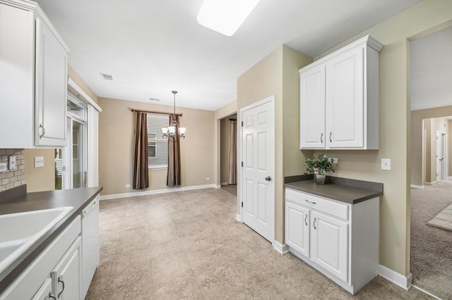 757 Bellevue Circle, Oswego, IL 60543