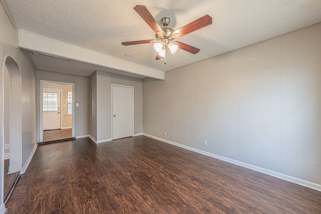 101 S Valera Court, Fort Worth, TX 76134