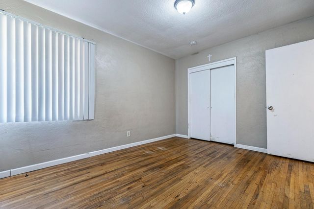 2414 N 1st Street, Fresno, CA 93703