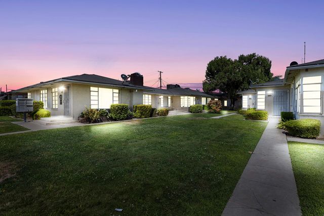 2414 N 1st Street, Fresno, CA 93703