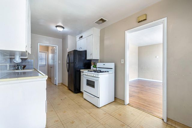 2414 N 1st Street, Fresno, CA 93703