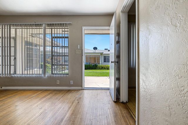 2414 N 1st Street, Fresno, CA 93703