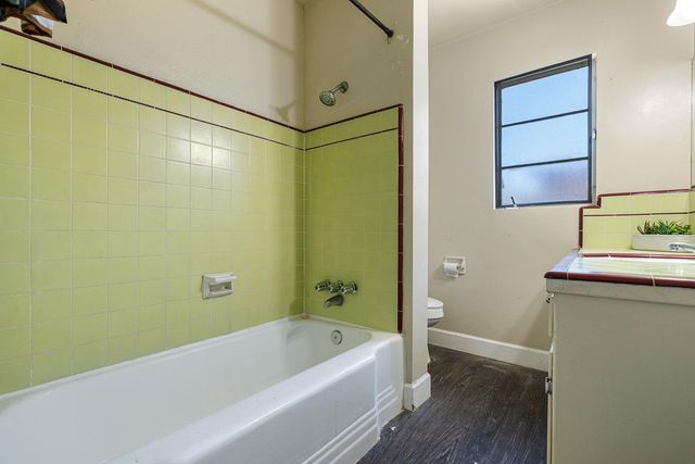 2414 N 1st Street, Fresno, CA 93703