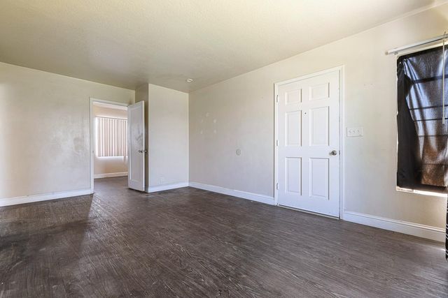 2414 N 1st Street, Fresno, CA 93703