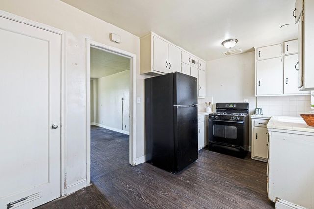 2414 N 1st Street, Fresno, CA 93703