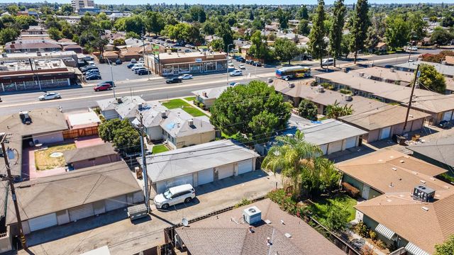 2414 N 1st Street, Fresno, CA 93703