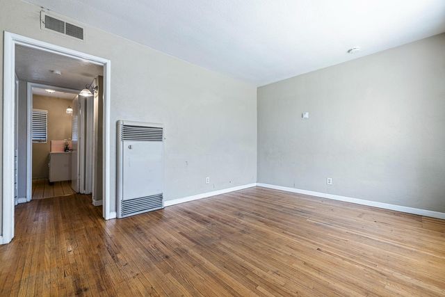 2414 N 1st Street, Fresno, CA 93703