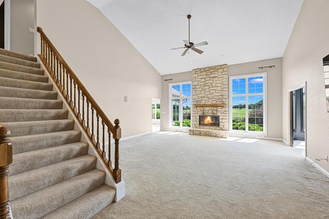 224 Crooked Stick PASS, North Prairie, WI 53153