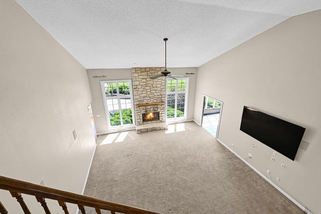 224 Crooked Stick PASS, North Prairie, WI 53153