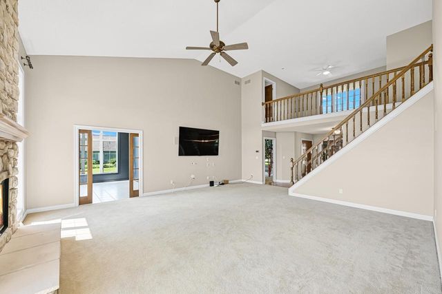 224 Crooked Stick PASS, North Prairie, WI 53153
