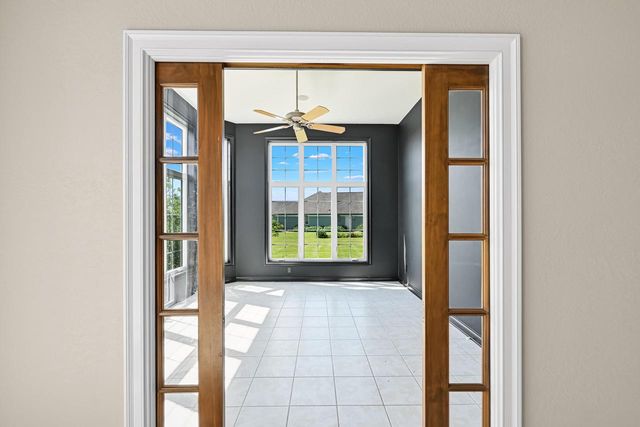 224 Crooked Stick PASS, North Prairie, WI 53153
