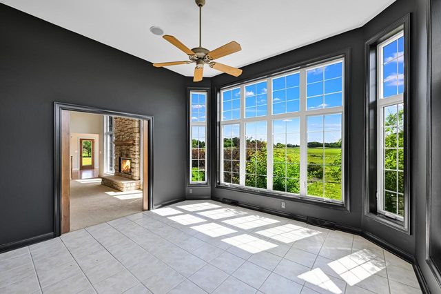 224 Crooked Stick PASS, North Prairie, WI 53153
