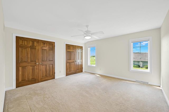 224 Crooked Stick PASS, North Prairie, WI 53153