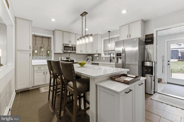 76 PANCOAST BLVD, Delran, NJ 08075