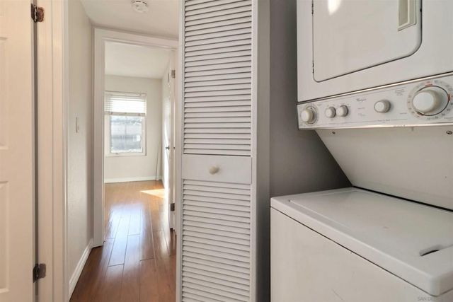 1160 E Washington Ave 3, El Cajon, CA 92019