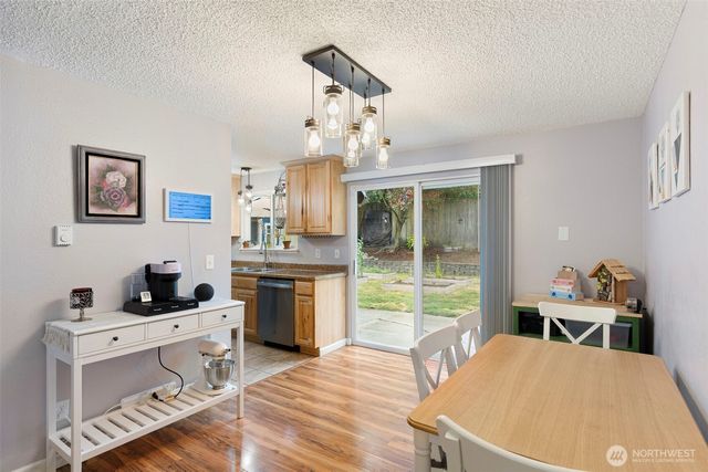 792 NW Firglade Drive, Bremerton, WA 98311