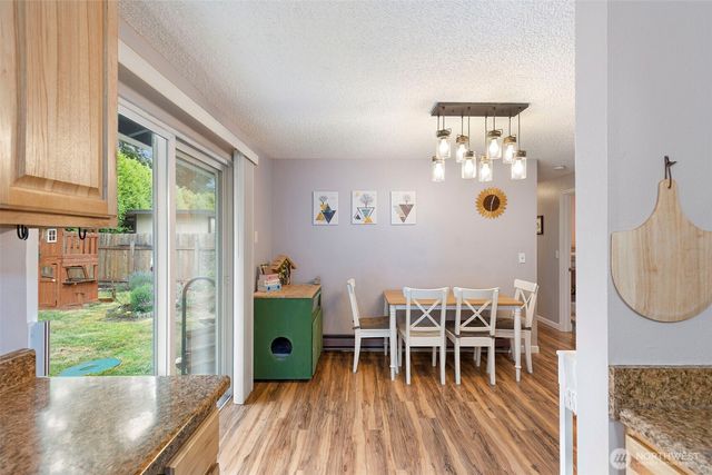 792 NW Firglade Drive, Bremerton, WA 98311