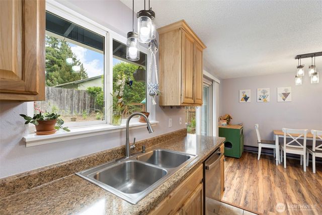792 NW Firglade Drive, Bremerton, WA 98311