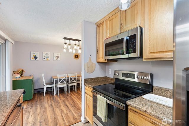 792 NW Firglade Drive, Bremerton, WA 98311