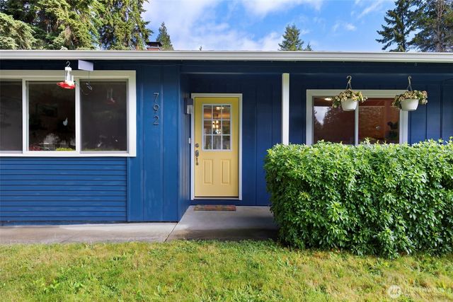 792 NW Firglade Drive, Bremerton, WA 98311