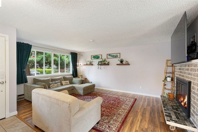 792 NW Firglade Drive, Bremerton, WA 98311