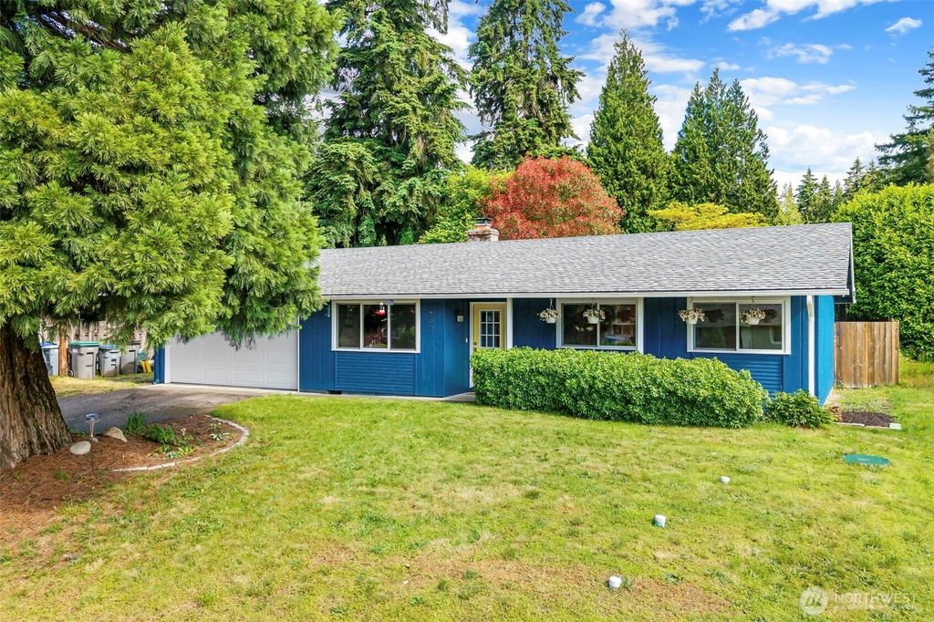 792 NW Firglade Drive, Bremerton, WA 98311