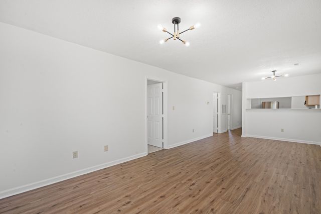 4251 Villas Dr Unit 307, Little River, SC 29566