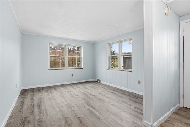 5240 Orchard Hill Dr, Baldwin Boro, PA 15236