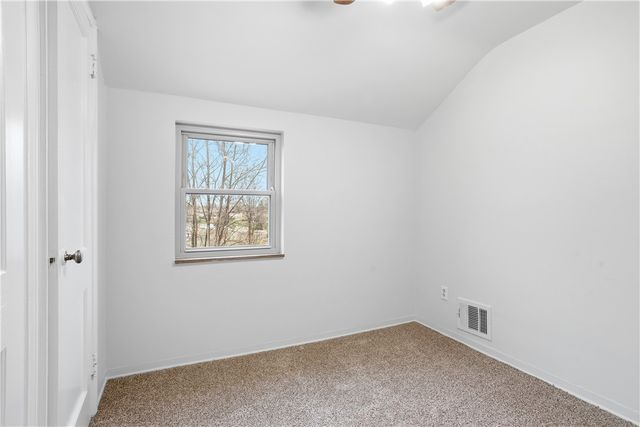 5240 Orchard Hill Dr, Baldwin Boro, PA 15236