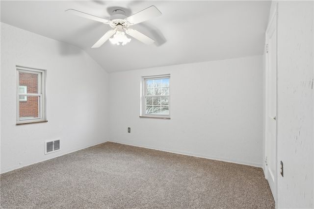 5240 Orchard Hill Dr, Baldwin Boro, PA 15236