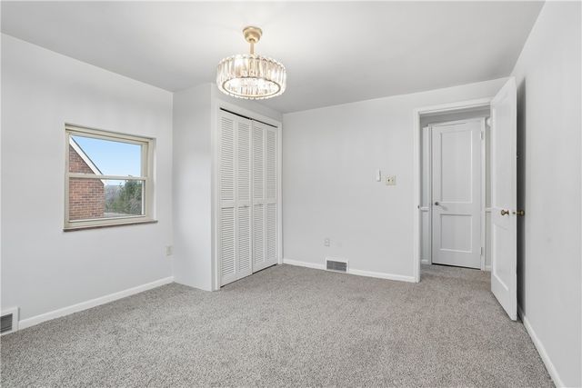 5240 Orchard Hill Dr, Baldwin Boro, PA 15236