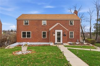 5240 Orchard Hill Dr, Baldwin Boro, PA 15236