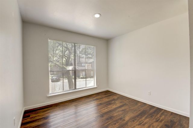 7200 W T C Jester Boulevard 904, Houston, TX 77088