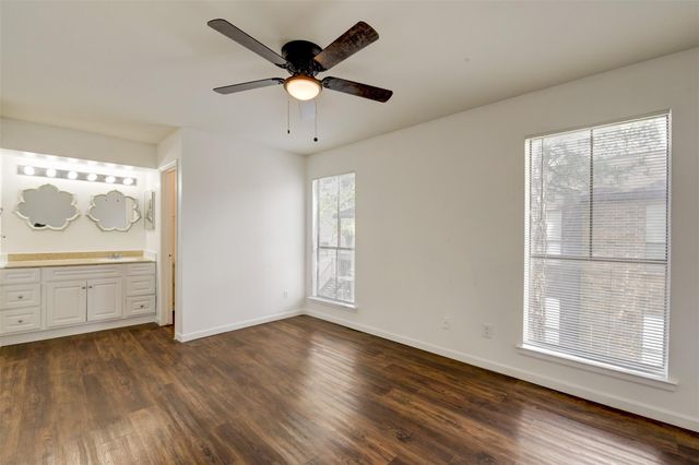 7200 W T C Jester Boulevard 904, Houston, TX 77088
