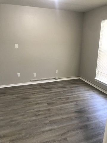 4009 Azalea Lane, Garland, TX 75043