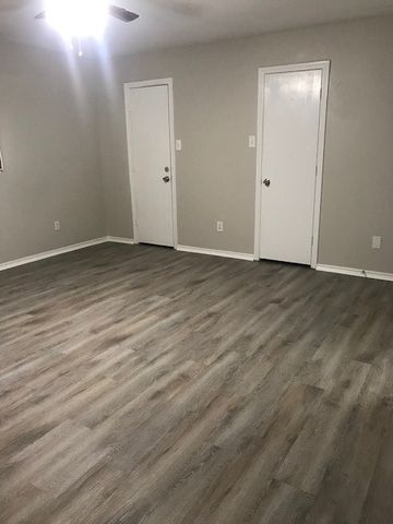 4009 Azalea Lane, Garland, TX 75043