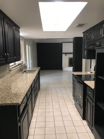 4009 Azalea Lane, Garland, TX 75043