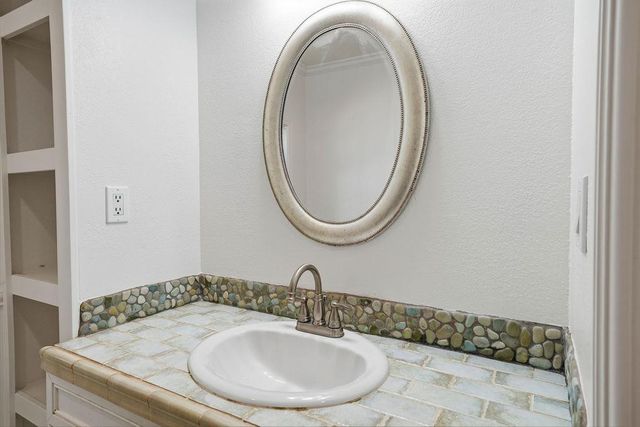 11568 Colfax HWY, Grass Valley, CA 95945