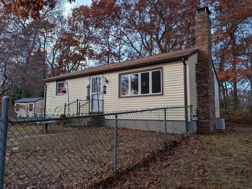 5 Trask Rd, Plymouth, MA 02360