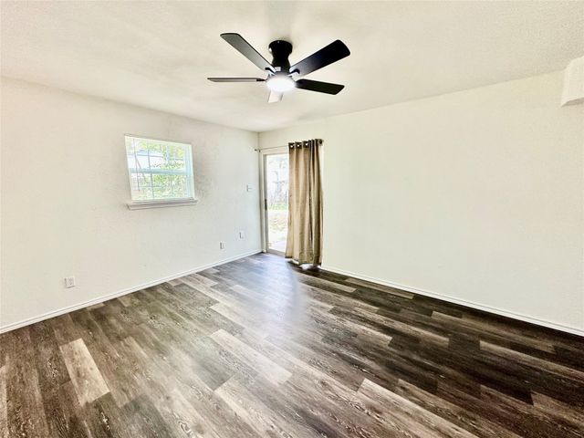 4617 Waterway Drive N, Fort Worth, TX 76137