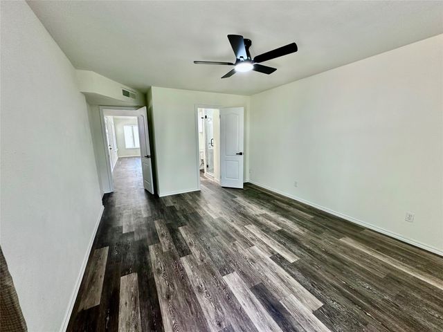 4617 Waterway Drive N, Fort Worth, TX 76137